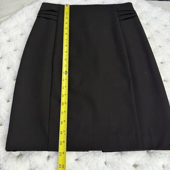 Express Black Pencil Skirt Women's Size 4 Business Workwear Career Mini Pull On - Picture 3 of 11